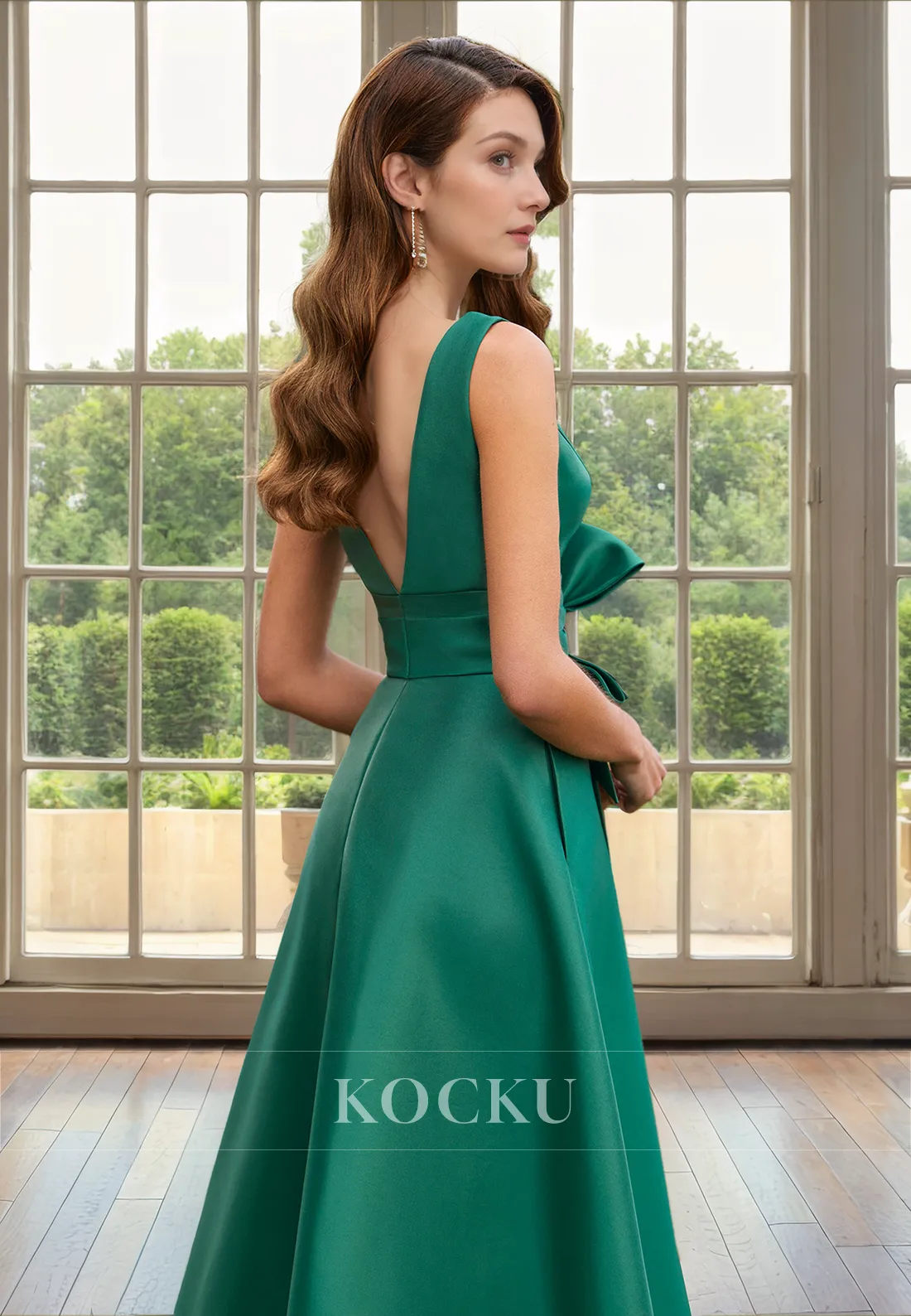 Classic & Timeless V-Neck Sleeveless A-Line Bowknot Belt Cocktail Mother of the Bride Dress