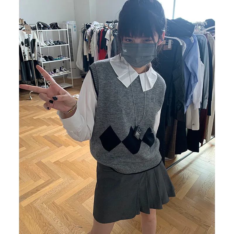 Early autumn Korean style simple color contrast argyle plaid knitted vest loose thin sleeveless sweater