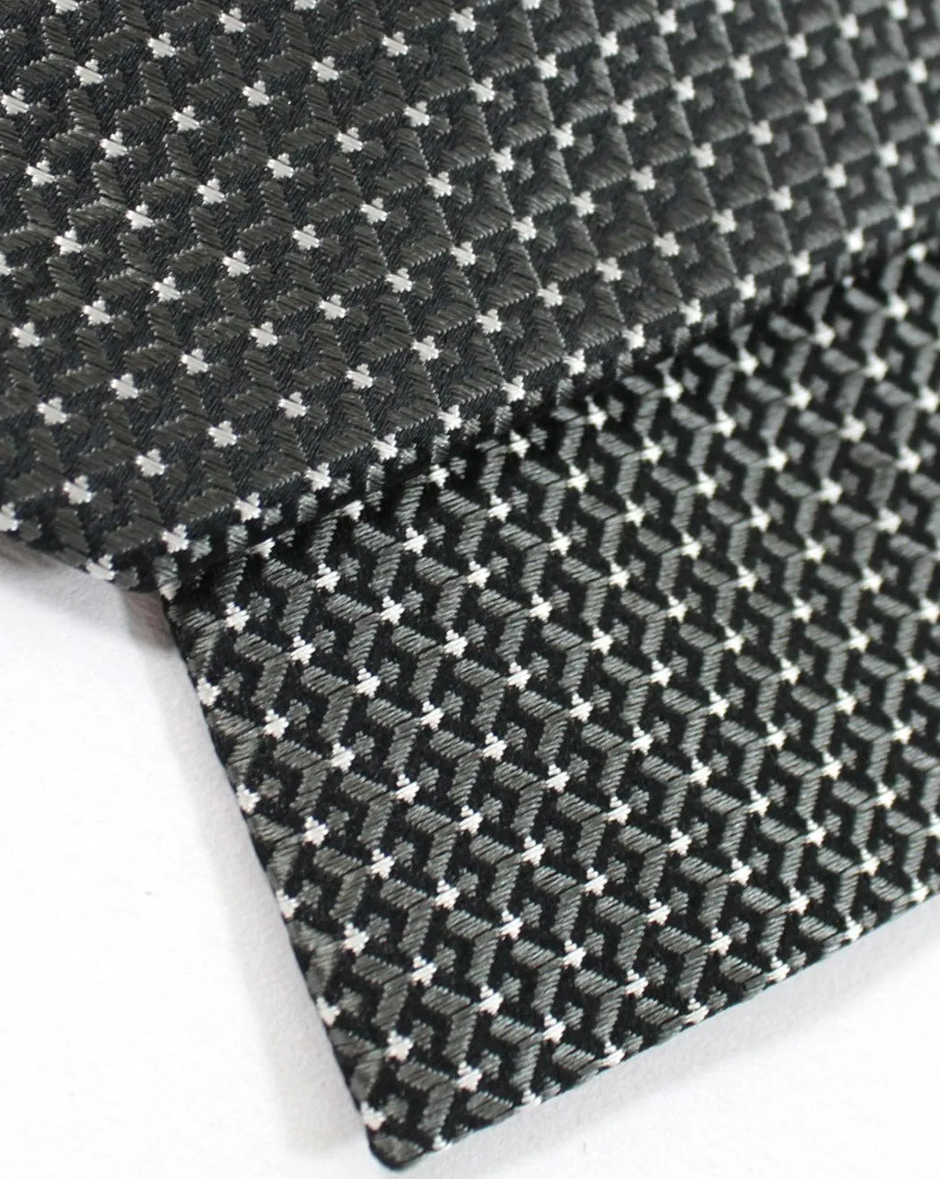 Ermenegildo Zegna Tie Black Gray Geometric Narrow Cut