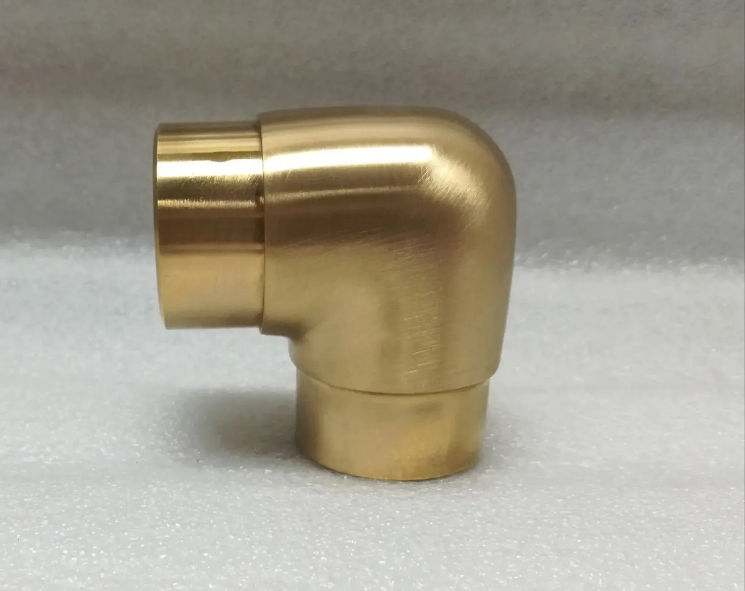 Flush Elbow for 2" Diameter Tubing