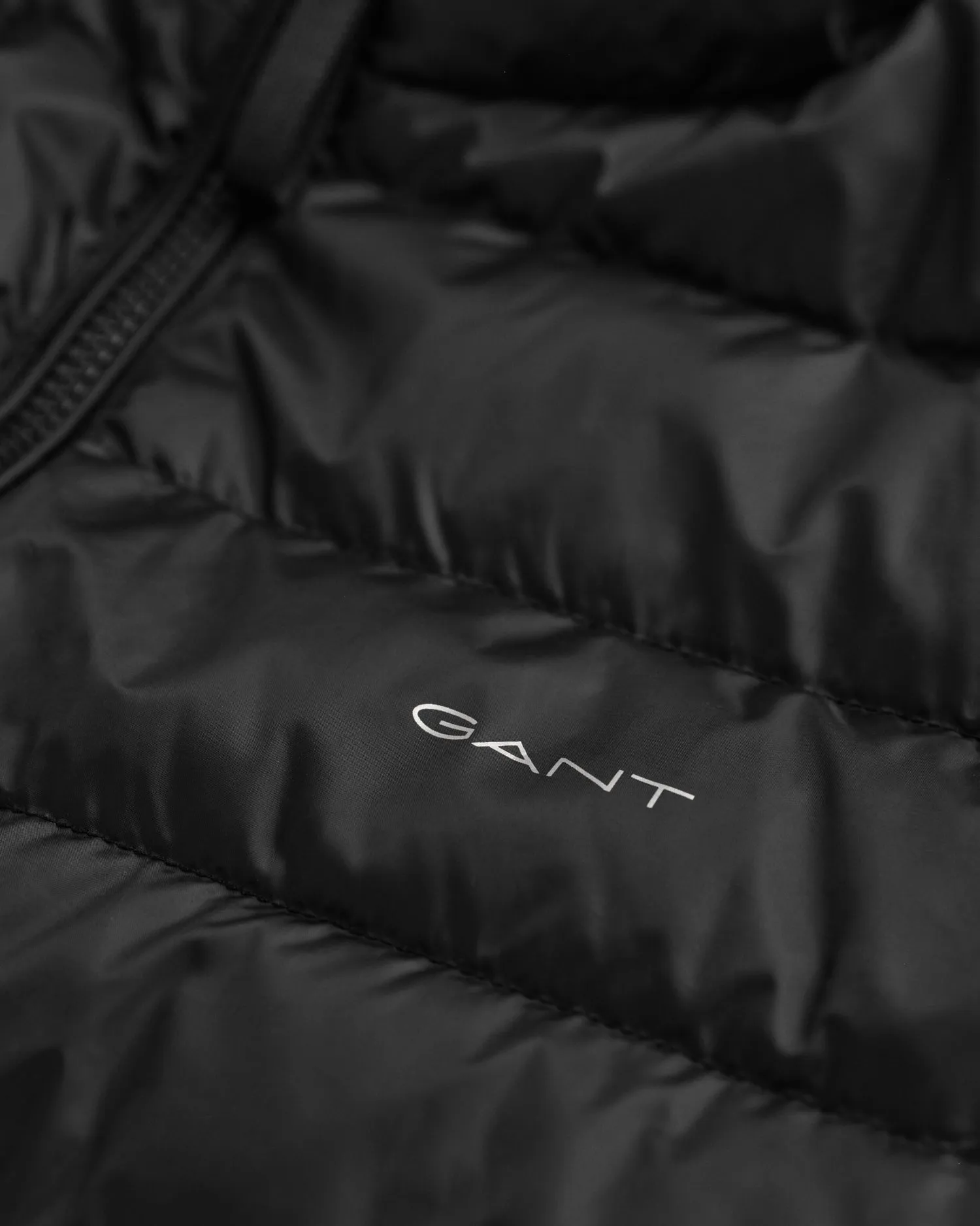 Gant Men Black Solid Stand Collar Full Sleeves Puffer Jacket