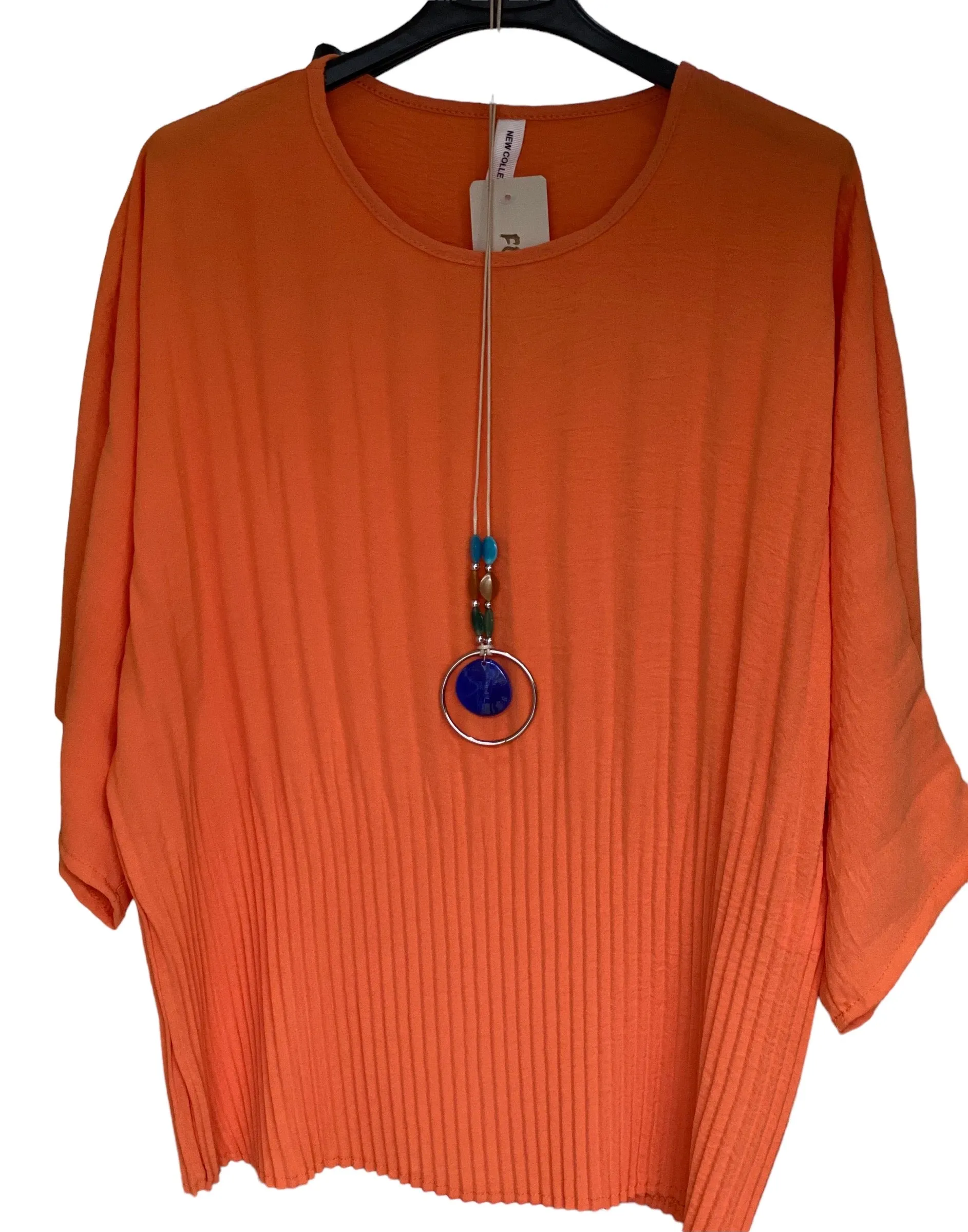 Plain Round Neck Pleated Top With Necklace (8 Colours)