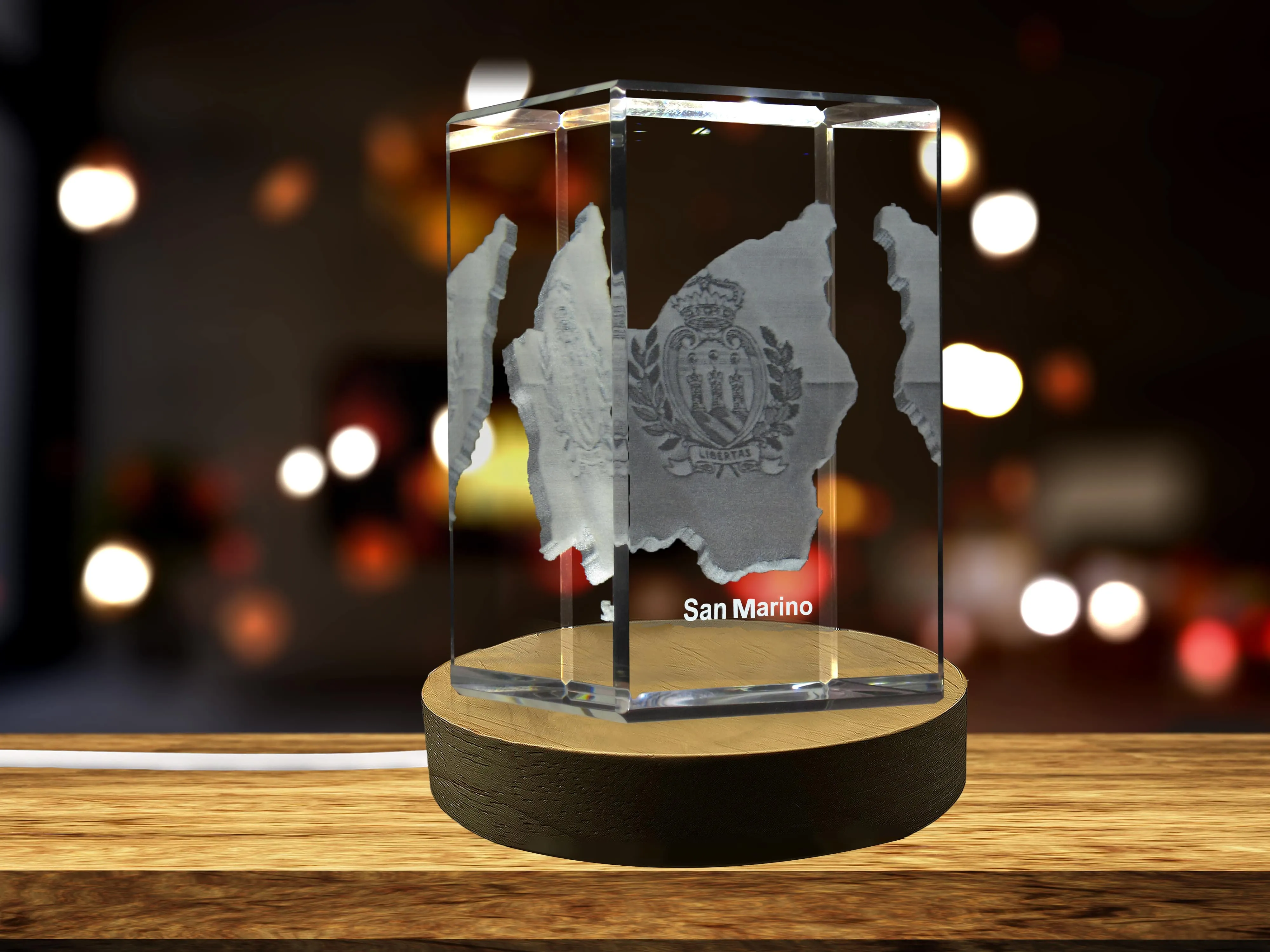 San Marino 3D Engraved Crystal Keepsake - Unique San Marino Souvenir