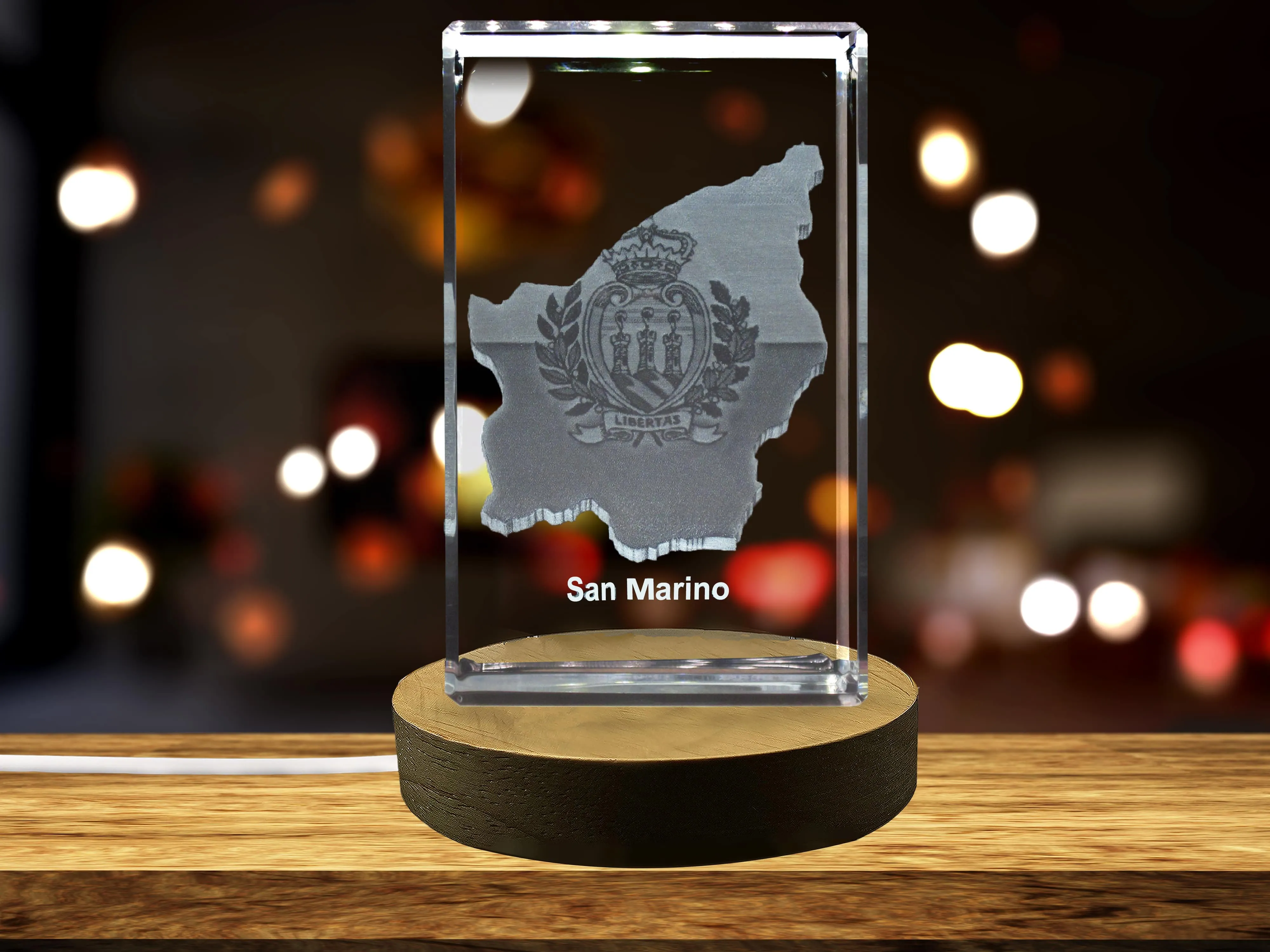 San Marino 3D Engraved Crystal Keepsake - Unique San Marino Souvenir