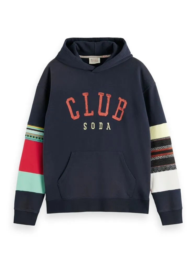 SCOTCH&SODA - Relaxed fit club soda applique hoodie in Organic Cotton 174501